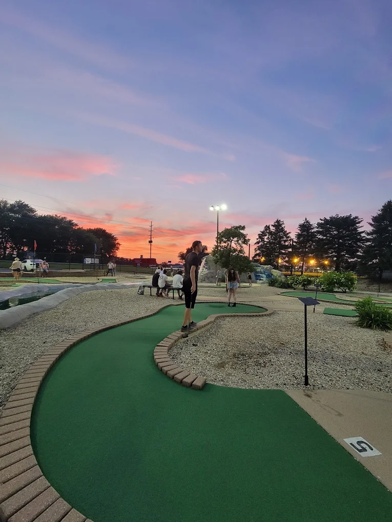 Sunset golf